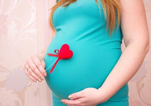 孕妇用什么泡脚比较好 孕期泡脚就用它