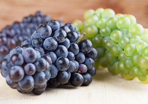 喝酒怎么保护胃（喝酒怎么保护胃 不吐黄水）