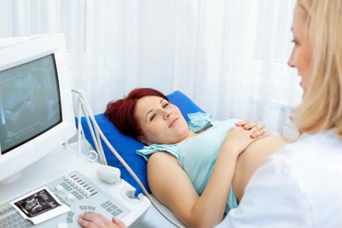 44岁的女人能生孩子吗（女人44岁还能生小孩吗）