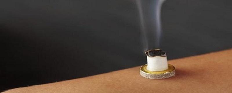 胃痛艾灸哪里效果最好 胃疼艾灸有效果吗