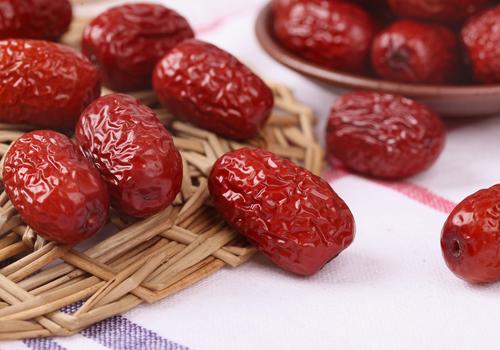 红枣怎么吃最好 这样吃安神助眠,祛斑养颜