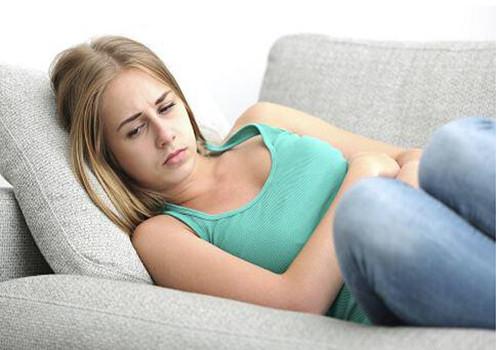 运动后胃不舒服（运动后胃不舒服想吐）