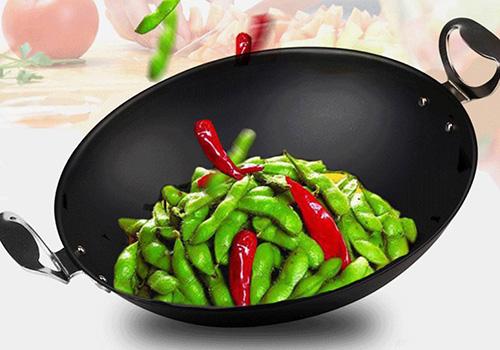 铁锅为什么越用越黑 铁锅为什么越用越黑对身体有害吗
