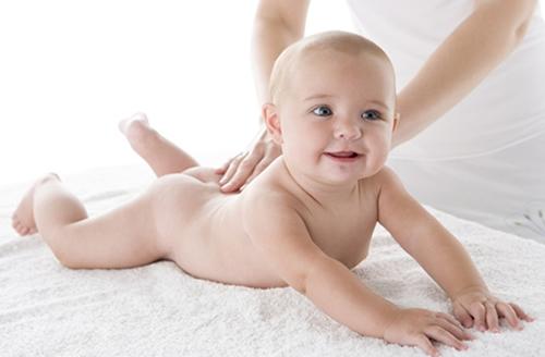 婴儿皮肤黑怎么办 小宝宝皮肤黑怎么办