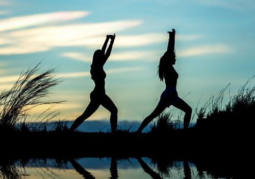 瑜伽对子宫有好处吗（练瑜伽对子宫好吗）