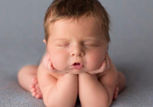 新生儿该怎样护理 新生儿如何护理常识
