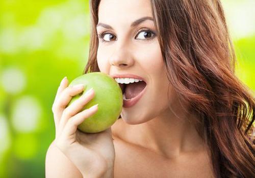 饭前吃水果好还是饭后吃水果好 到底饭前吃水果好还是饭后吃水果好