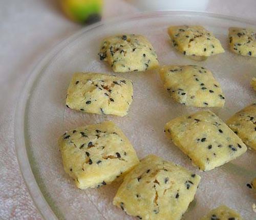 黑芝麻酥（黑芝麻酥的功效与作用禁忌）