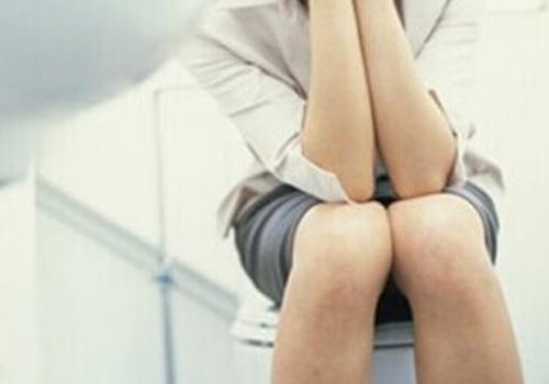 上厕所看书的危害（上厕看书有什么危害）