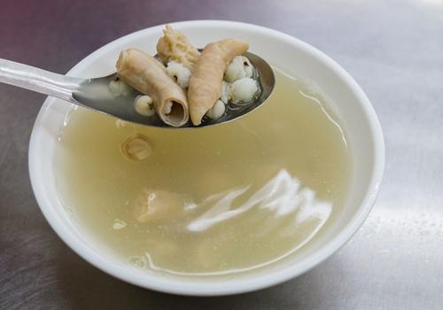 春天煲什么汤祛湿（春天煲什么汤祛湿最好）