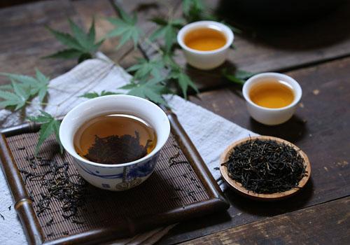 保温杯泡茶好吗（茶水分离保温杯泡茶好吗）