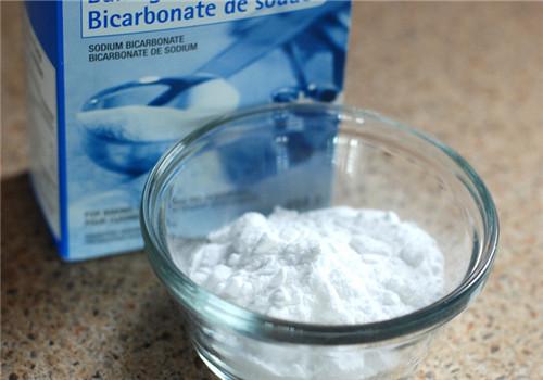 小苏打怎么治狐臭（小苏打治狐臭是怎样使用）