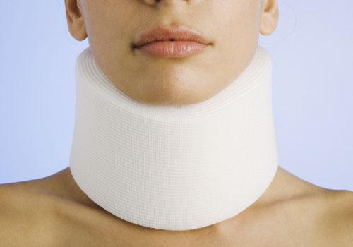 颈椎病的自我治疗方法(颈椎病的自我治疗方法 颈椎保健操)