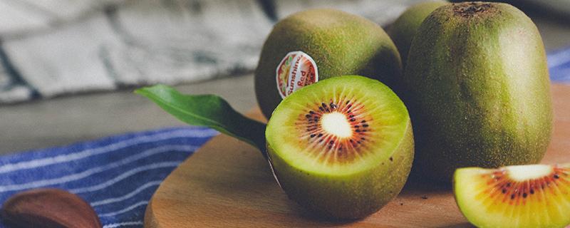 牙龈萎缩吃什么水果能改善 牙龈萎缩吃什么好