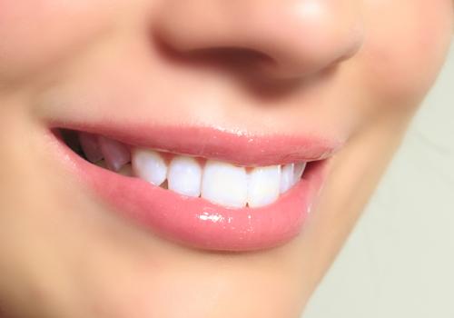 叩齿有什么好处 能让你的牙齿更健康