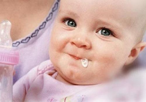 宝宝呕吐拉肚子怎么回事 两岁宝宝呕吐拉肚子怎么回事