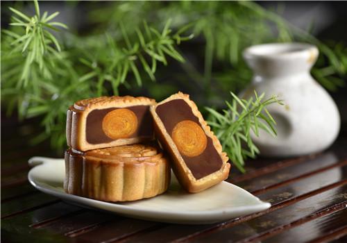 孕妇能吃月饼吗（孕妇能吃月饼吗孕早期）