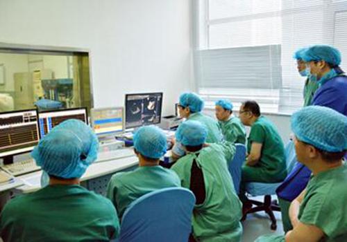 腋臭微创手术痛苦吗 腋臭微创手术痛苦吗?