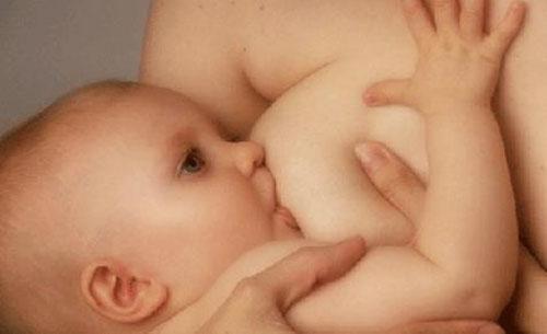 母乳喂养多久最好 二胎母乳喂养多久最好