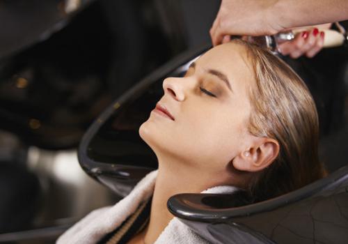 每天洗头发好不好 油头每天洗头发好不好