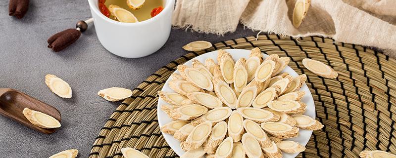 黄芪泡水喝经期能喝吗 月经期能喝黄芪泡水喝吗