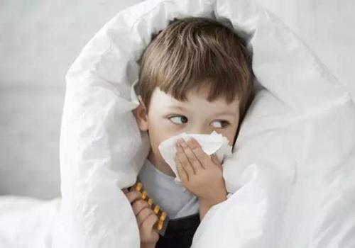 孩子咳嗽不能吃什么好（咳嗽不能吃什么食物）