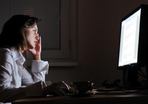 晚上熬夜有什么影响（晚上熬夜有什么影响吗）