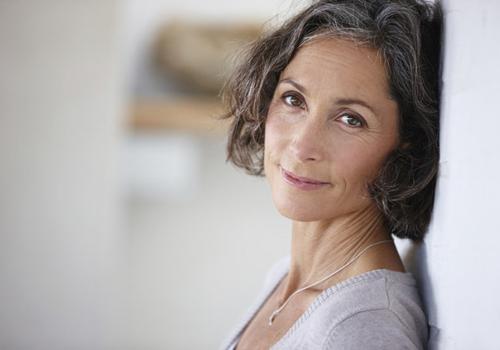 绝经后又来月经是怎么回事 六十多岁绝经后又来月经是怎么回事