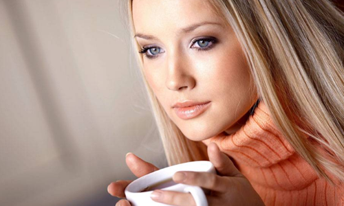 吹风后头疼是怎么回事 每次吹风后头疼是怎么回事