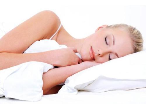 睡觉身体抽搐怎么回事 睡觉身体抽搐是什么原因