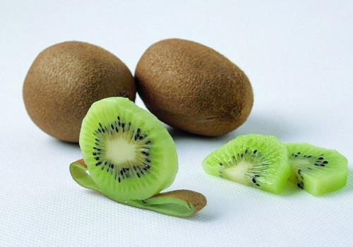 熬夜后吃什么对皮肤好（熬夜后吃什么对皮肤好又健康）