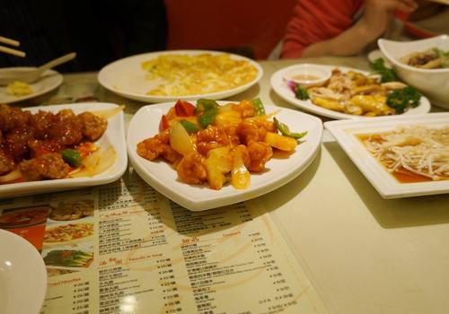 晚餐吃的晚有什么危害（晚上吃得晚的危害）