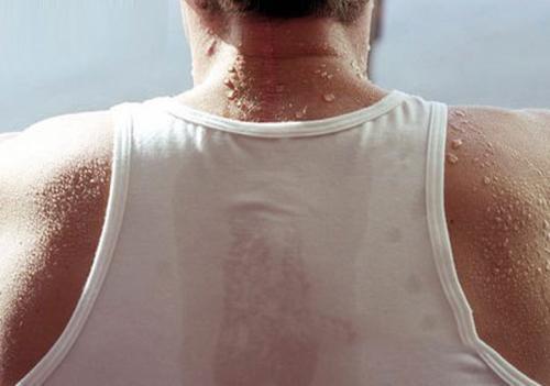 蚊子喜欢叮咬什么人（蚊子喜欢叮咬什么人?）