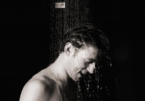 冬天多久洗一次澡合适 冬天多久洗一次澡合适女生