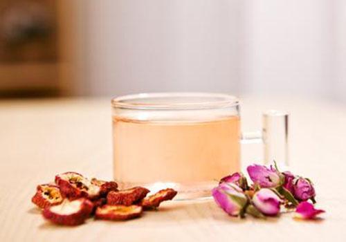 玫瑰花和山楂一起泡有什么功效