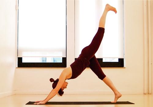 晚上练完瑜伽要注意什么 瑜伽晚上什么时候练最好