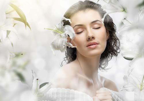 月经推迟一个月还没来怎么回事（月经推迟了一个月还没来怎么回事）