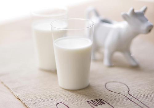 孕妇失眠吃什么食物好 孕晚期失眠吃什么食物