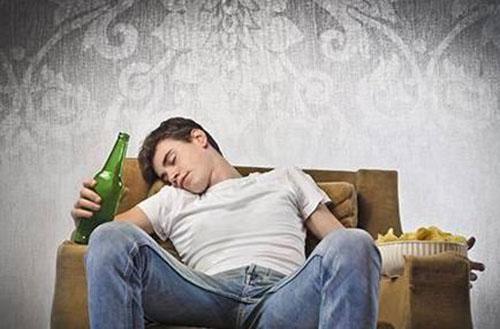 喝酒后头疼怎么办 脑梗患者喝酒后头疼怎么办