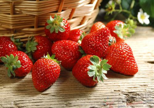 春天吃什么水果去火（春天吃什么水果去火?）