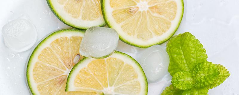 柠檬片泡水可以降火吗（柠檬片泡水能降火吗）