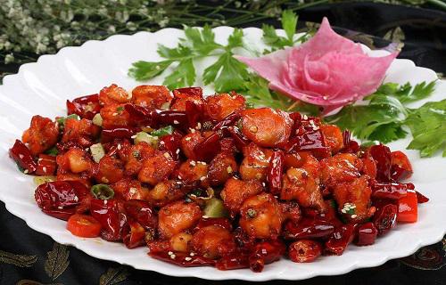 吃辣爱出汗怎么回事(吃辣爱出汗好吗)