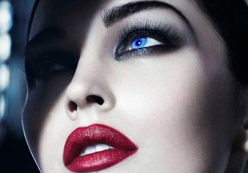 嘴唇很红是什么原因（老公的嘴唇很红是什么原因）