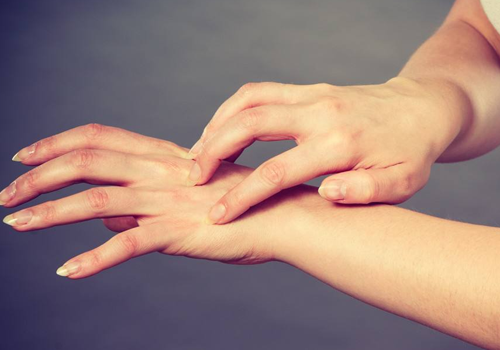 荨麻疹可以用冰块敷吗 荨麻疹能用冰敷吗