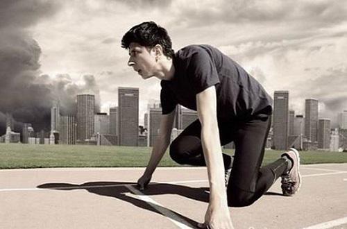 长跑后为何肌肉酸痛 长跑后肌肉酸痛还能继续跑吗