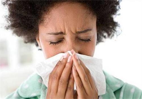 鼻出血是怎么回事（成人鼻出血是怎么回事）