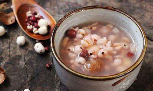 湿气重吃什么好（男人湿气太重吃什么药效果最好）