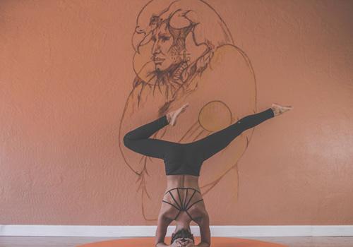 瑜伽垫多久清洗一次 瑜伽垫长时间没用怎么清洗