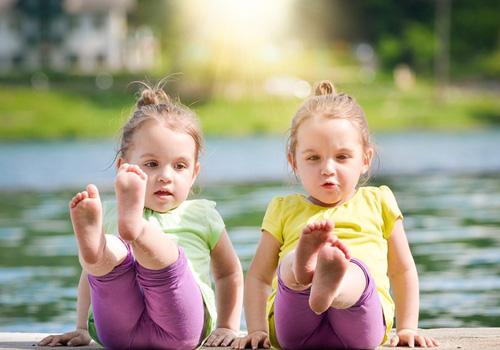 宝宝头发竖着长是怎么回事 六个月宝宝头发竖着长是怎么回事