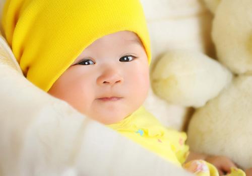 宝宝中暑有哪些症状表现(小孩中暑都有哪些症状)